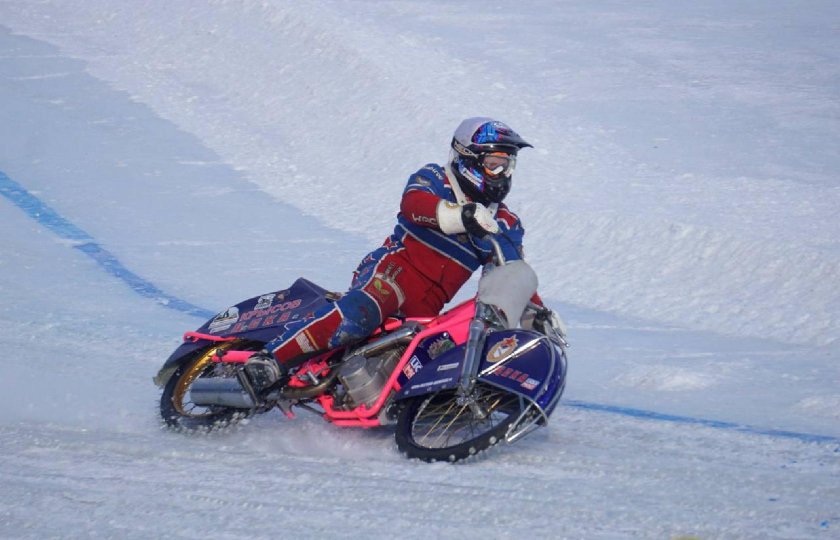 Ледовый спидвей