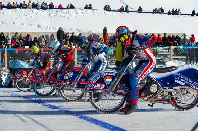 Спидвей на льду