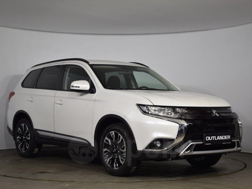 Mitsubishi outlander 2016