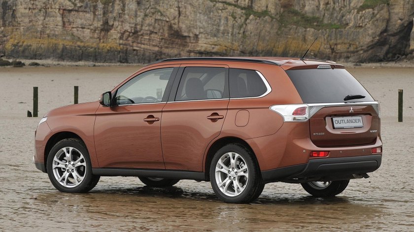 Mitsubishi outlander 2012