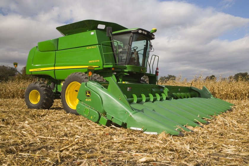 Комбайн Джон Дир