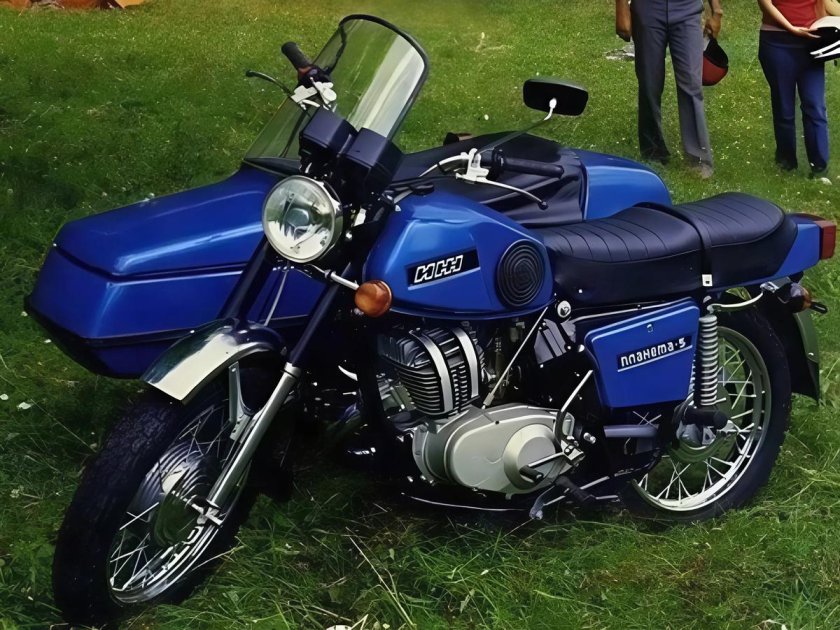 ИЖ Планета 400