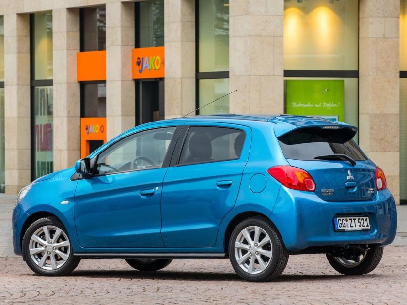 Mitsubishi space star 2013