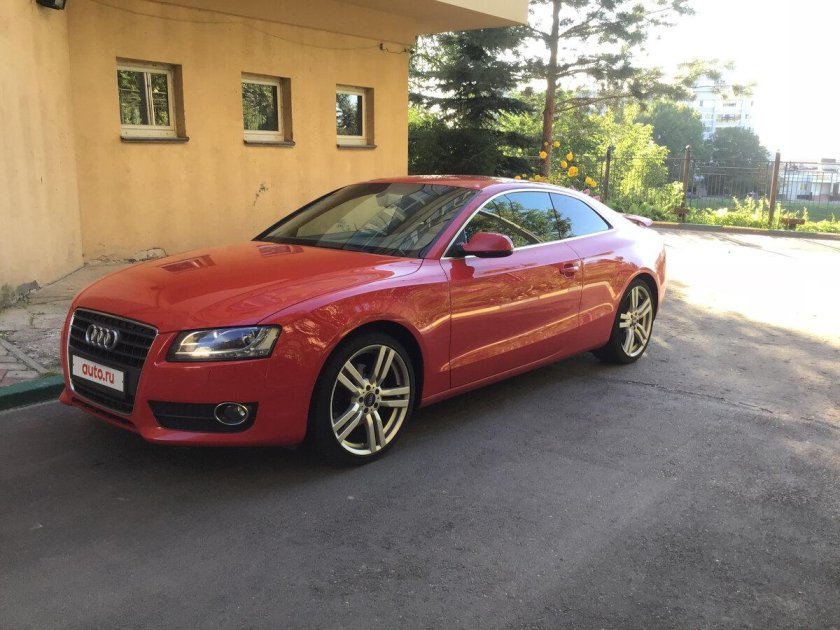 Audi a5 Coupe Red