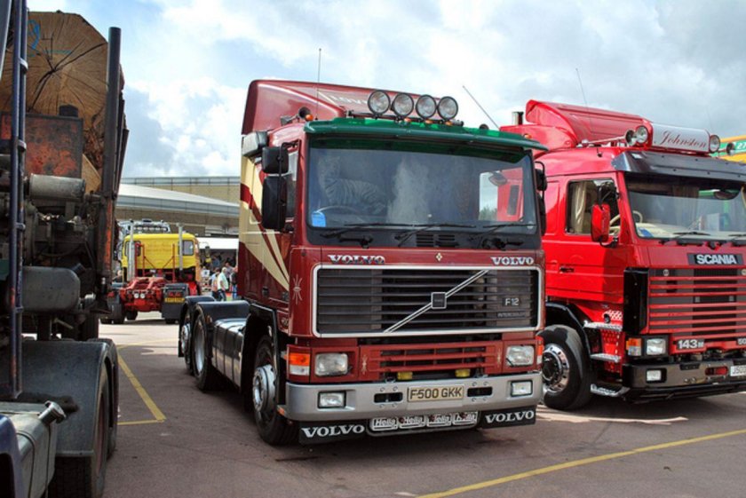 Вольво ф12 тягач