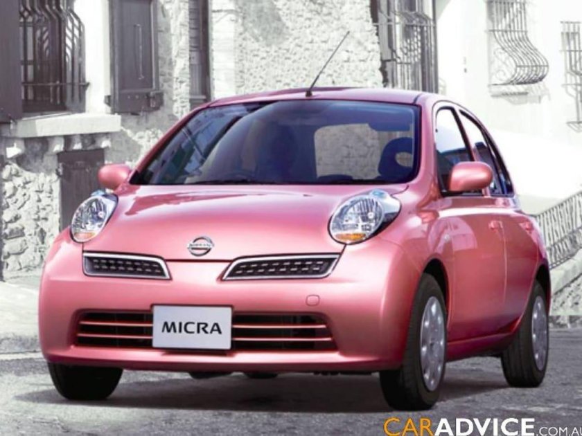 Ниссан Марч розовый