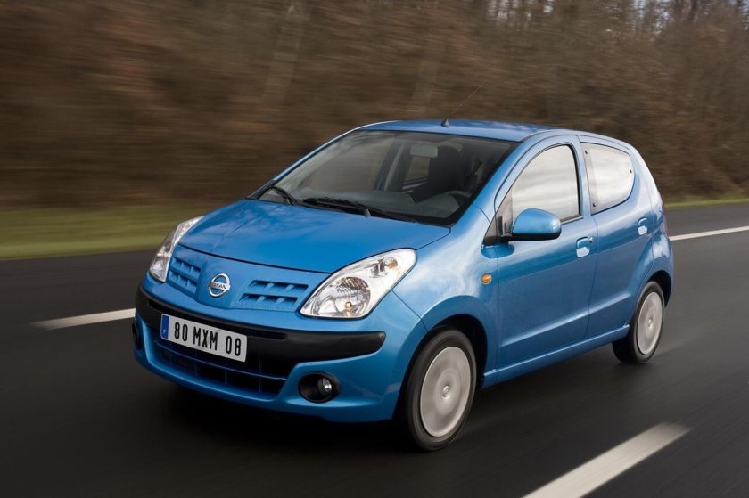 Nissan Pixo 1 поколение хетчбэк