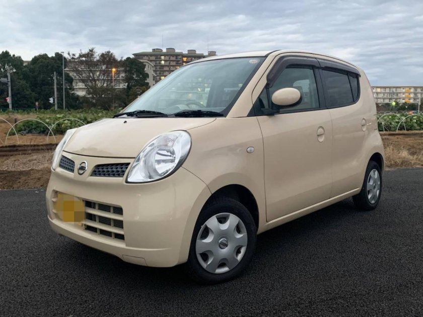 Ниссан Моко 2006