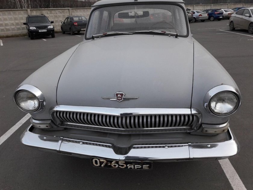 ГАЗ 21 Волга серая