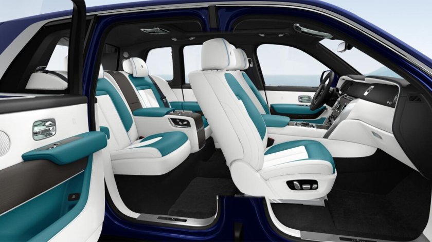 Rolls Royce Cullinan салон белый