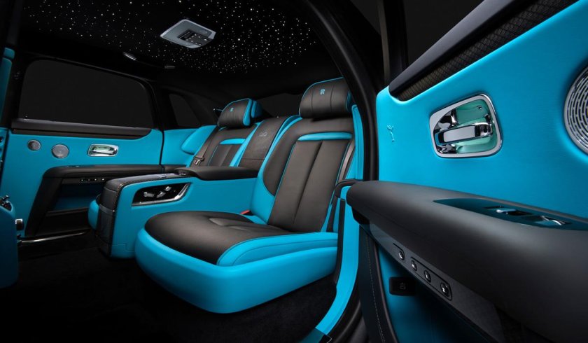 Роллс Ройс 2022 салон