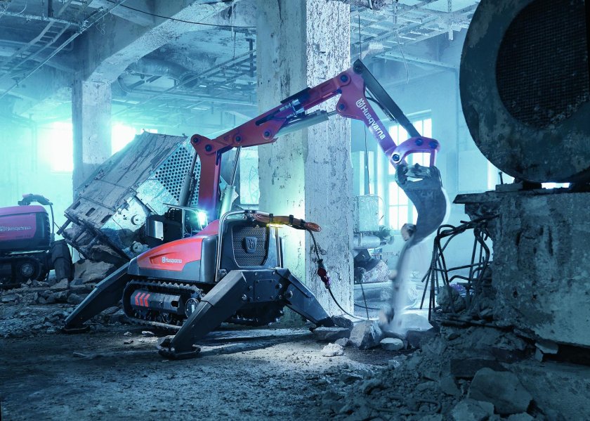 Робот разрушитель Brokk