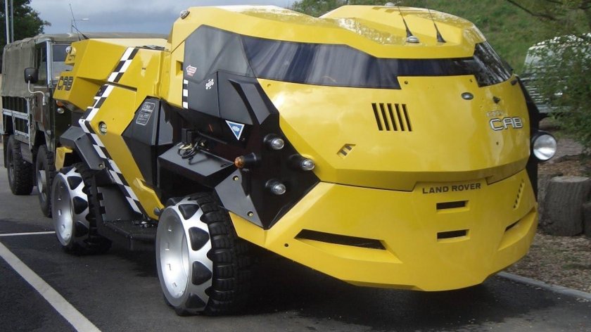 Land-Rover 101 FC судья Дредд