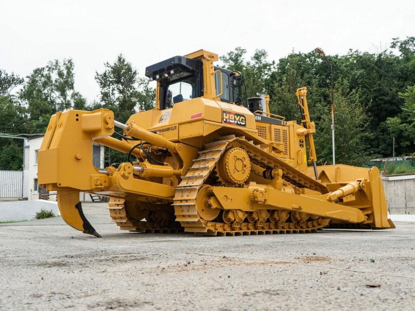 Бульдозер shantui