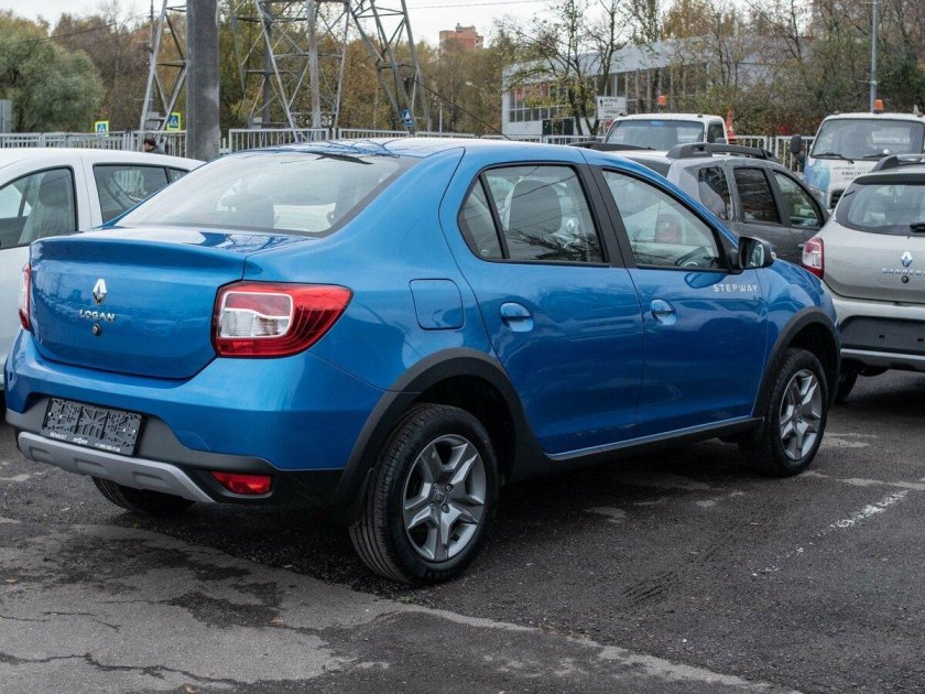 Логан степвей цвета кузова