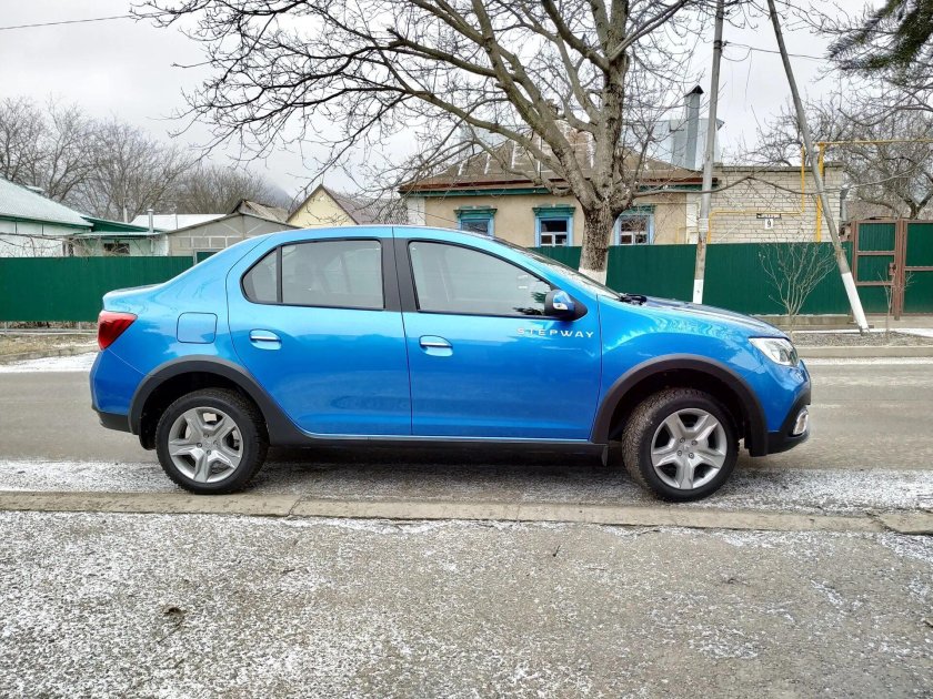 Логан степвей