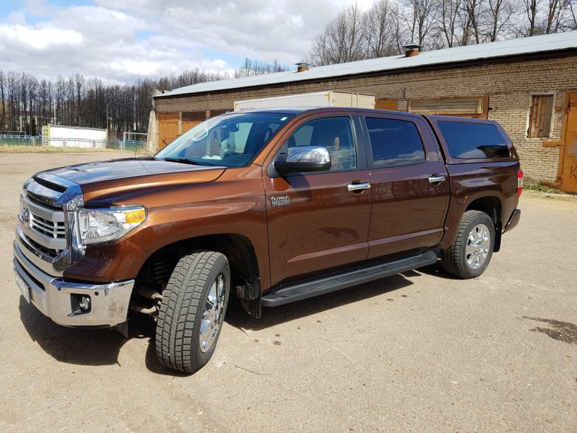 Тойота тундра 2013