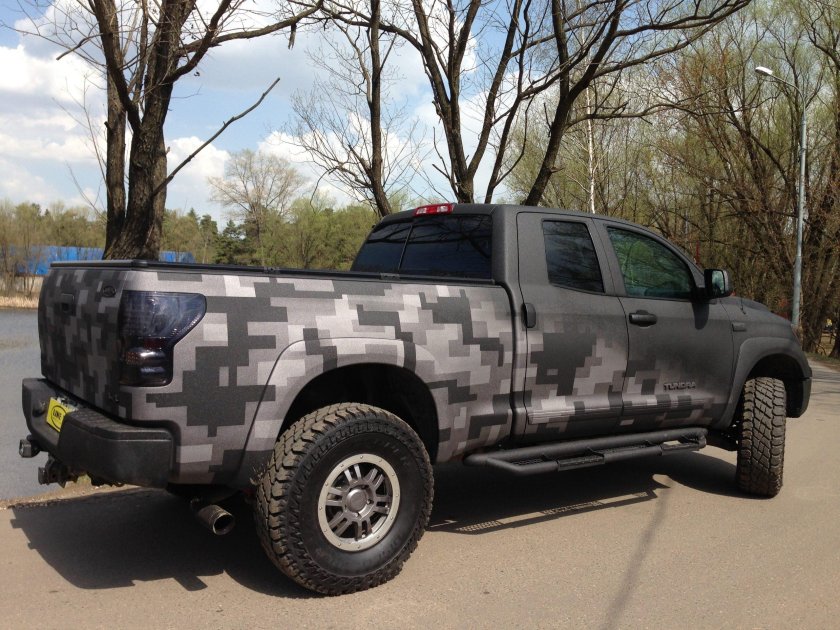 Тойота тундра line-x