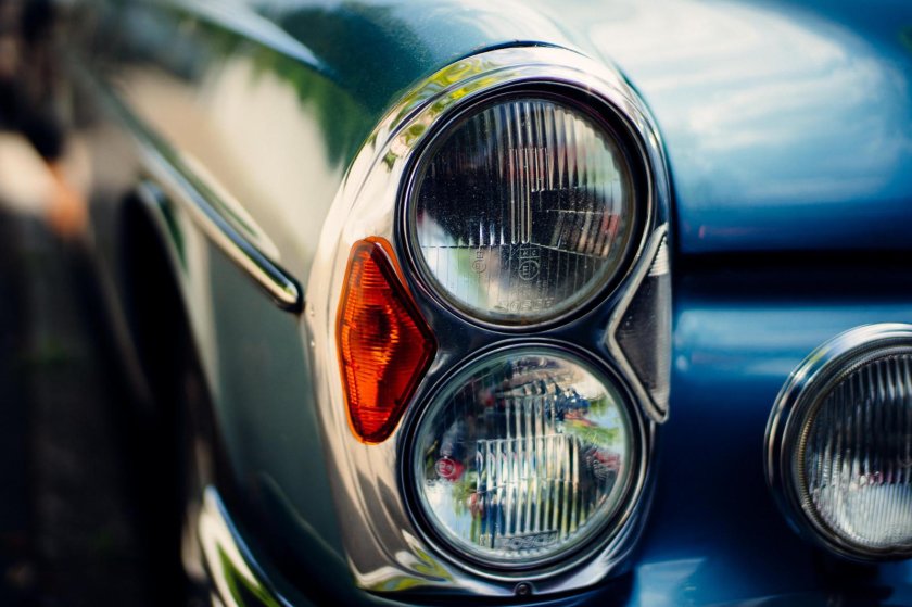 Фары автомобиля