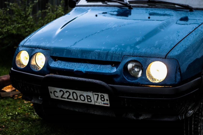 Круглые фары на ИЖ 2126