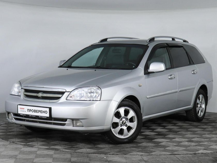 Chevrolet Lacetti серебристый