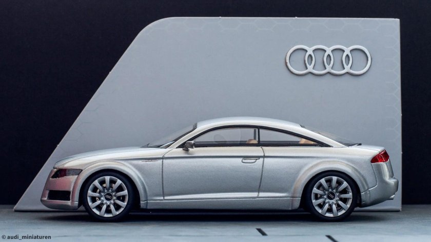 Audi Nuvolari quattro салон