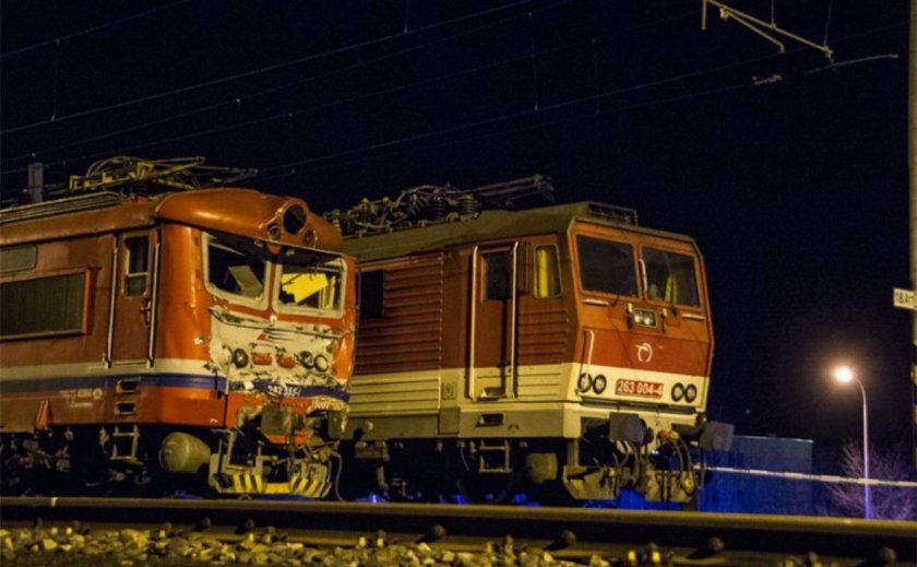Electric locomotive