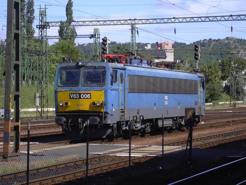 Электровоз MAV class v43