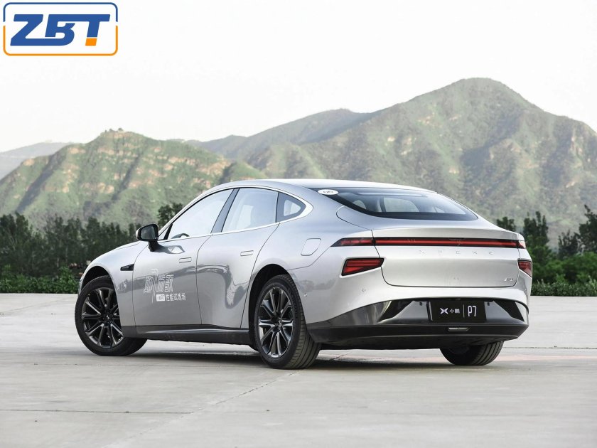 Электромобиль Xpeng p7