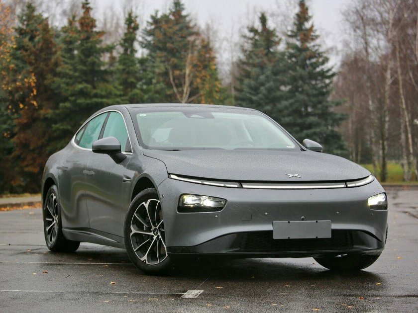Электромобиль Xpeng p7