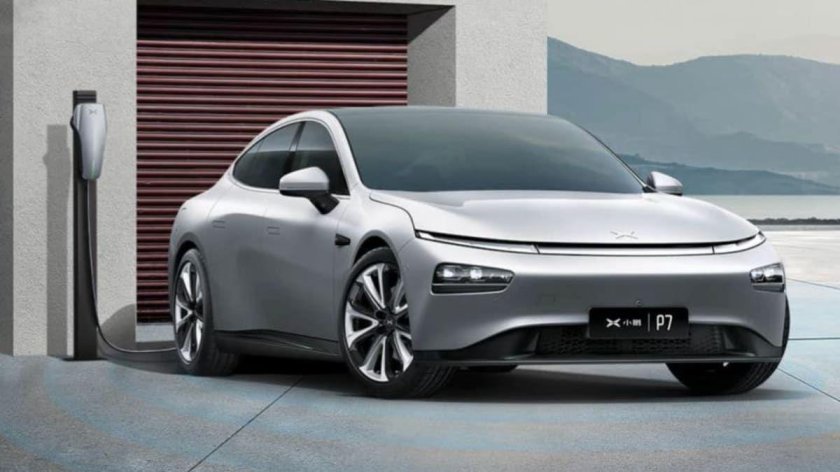 Китайский электромобиль Xpeng p7