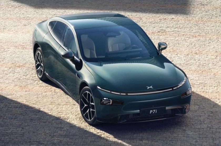 Электрический седан