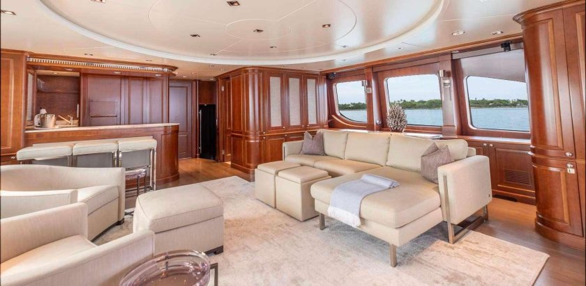 Яхта Benetti Classic