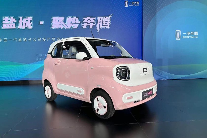 Автомобиль faw