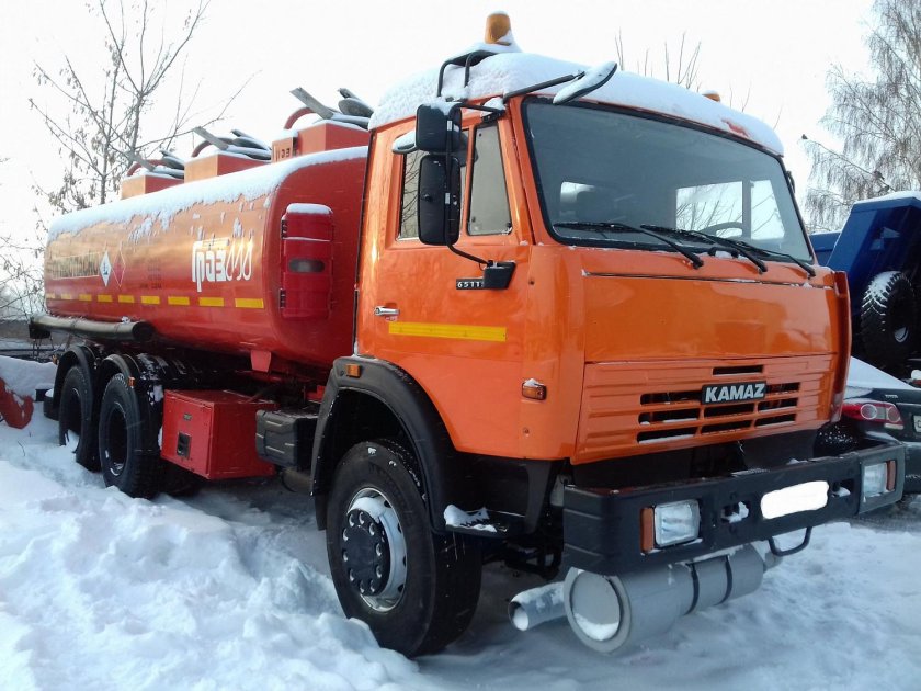 КАМАЗ 65115 бензовоз