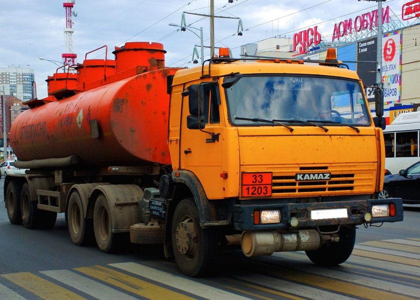 КАМАЗ 65115 седельный тягач