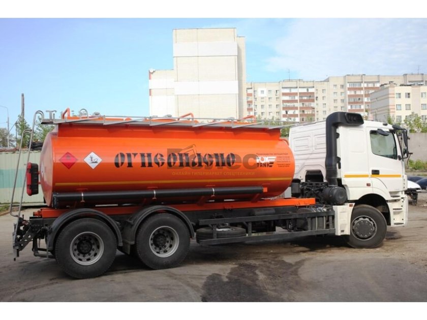 КАМАЗ 65207 топливозаправщик
