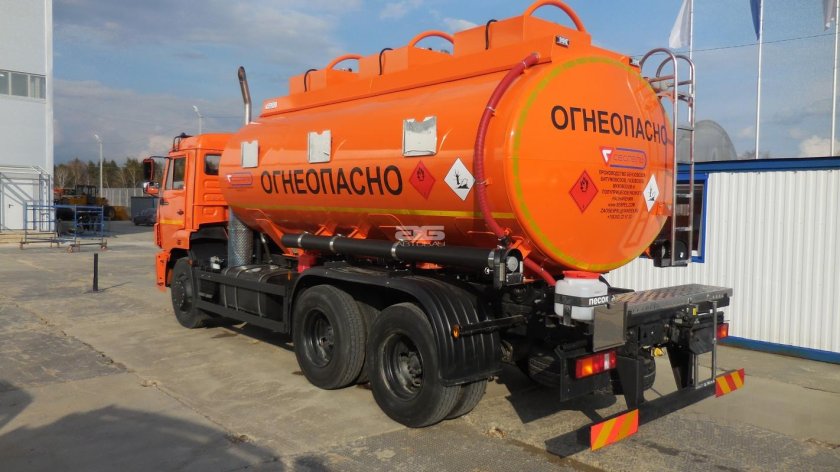 Автоцистерна заправочная нефаз 6606-а4