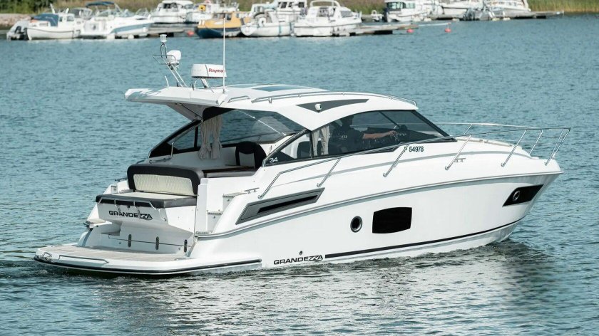 Круизные катера