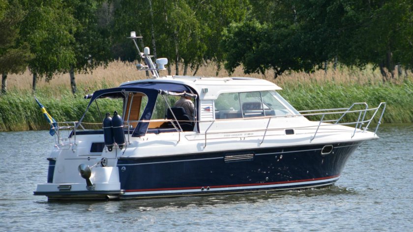 Nimbus 38 carisma катер