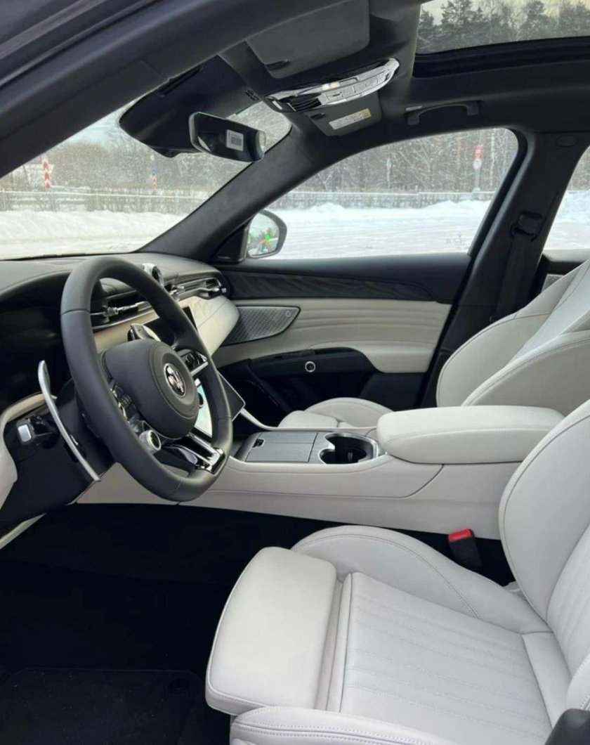 Какая аудиосистема стоит в Мазерати Грекале