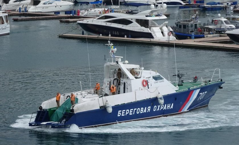 Катер 12200 Соболь