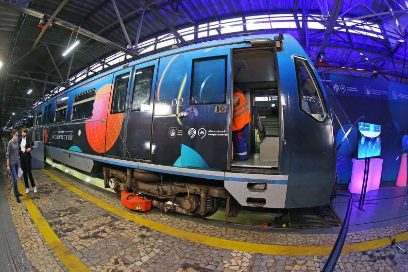 Космический поезд