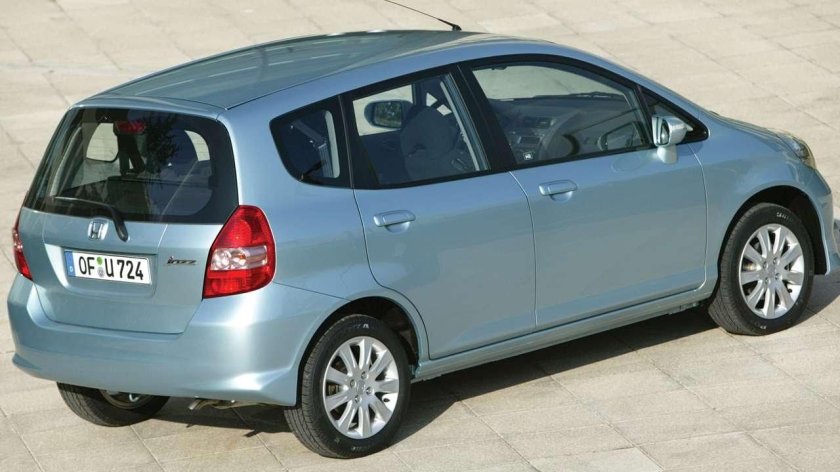 Хонда джаз 2005 года