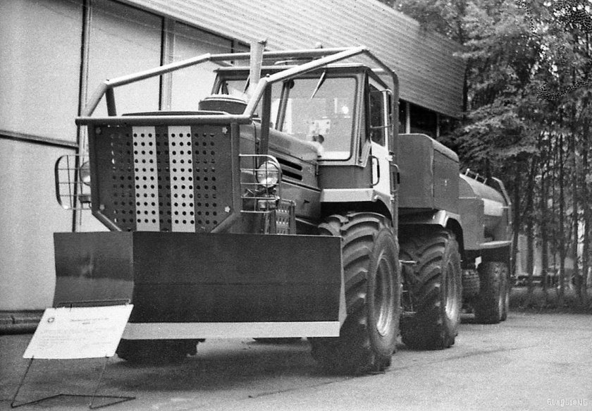 Т 157 трактор