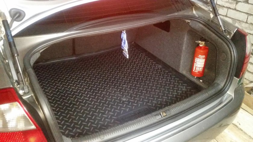Audi a4 багажник