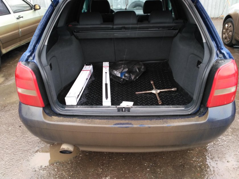 Audi a4 b5 багажник