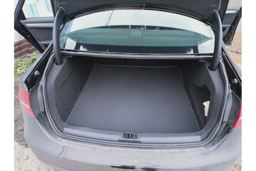 Коврик багажник