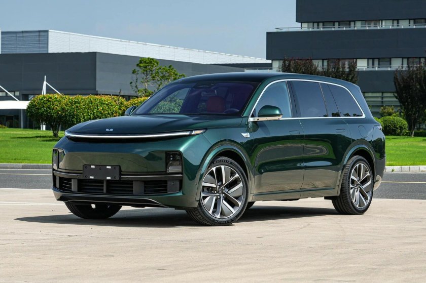 Li9 кроссовер китайский