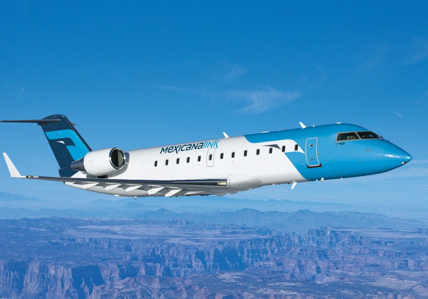 Bombardier crj200 самолет